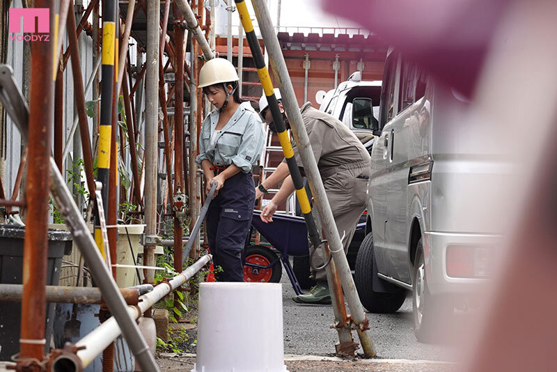 新人 脱いだら凄いッ！強さと美しさの絶妙なバランス褐色ワイルドボディガテン女子AVデビュー！！ 満島アンナ 006