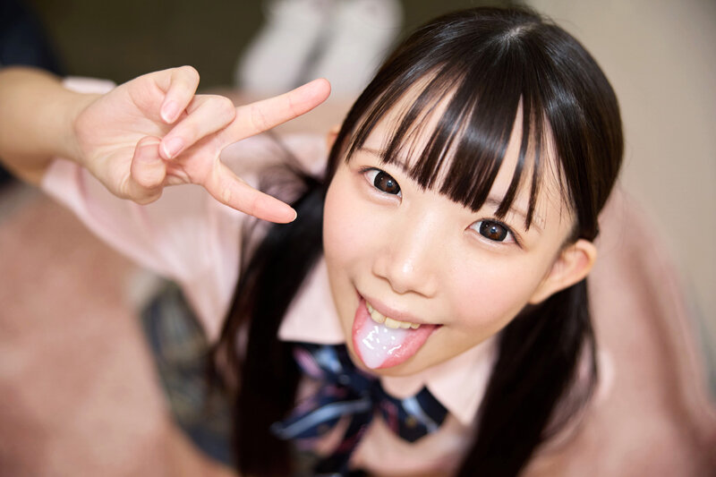 一心不乱にチ●ポ丸呑み放課後女子校生 特濃ザーメンごっくん編 001