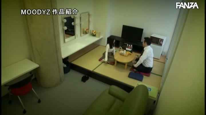 某サイトのレビューで炎上！？みんなの永遠の妹、人気No.1声優激似竹○彩○ 015