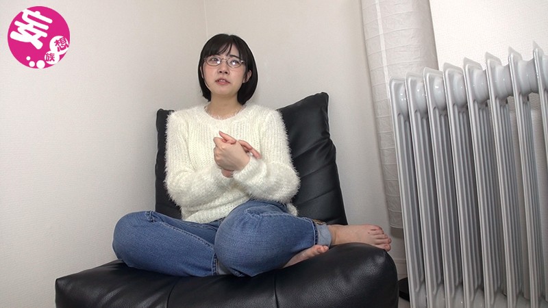 本が大好きな書店員さん 下ネタを振られてキョドってた娘が2時間後…巨根でアヘ顔!チ●ポ堕ち! 004