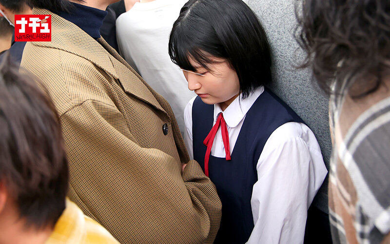 連射電車 ちっちゃい女の子を独占して精子が尽きるまで何発も射精したい 018